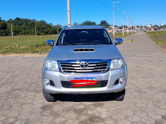 TOYOTA HILUX 3.0 SR 4X4 CD 16V TURBO INTERCOOLER DIESEL 4P AUTOMÁTICO TOYOTA HILUX 3.0 SR 4X4 CD 16V TURBO INTERCOOLER DIESEL 4P AUTOMÁTICO